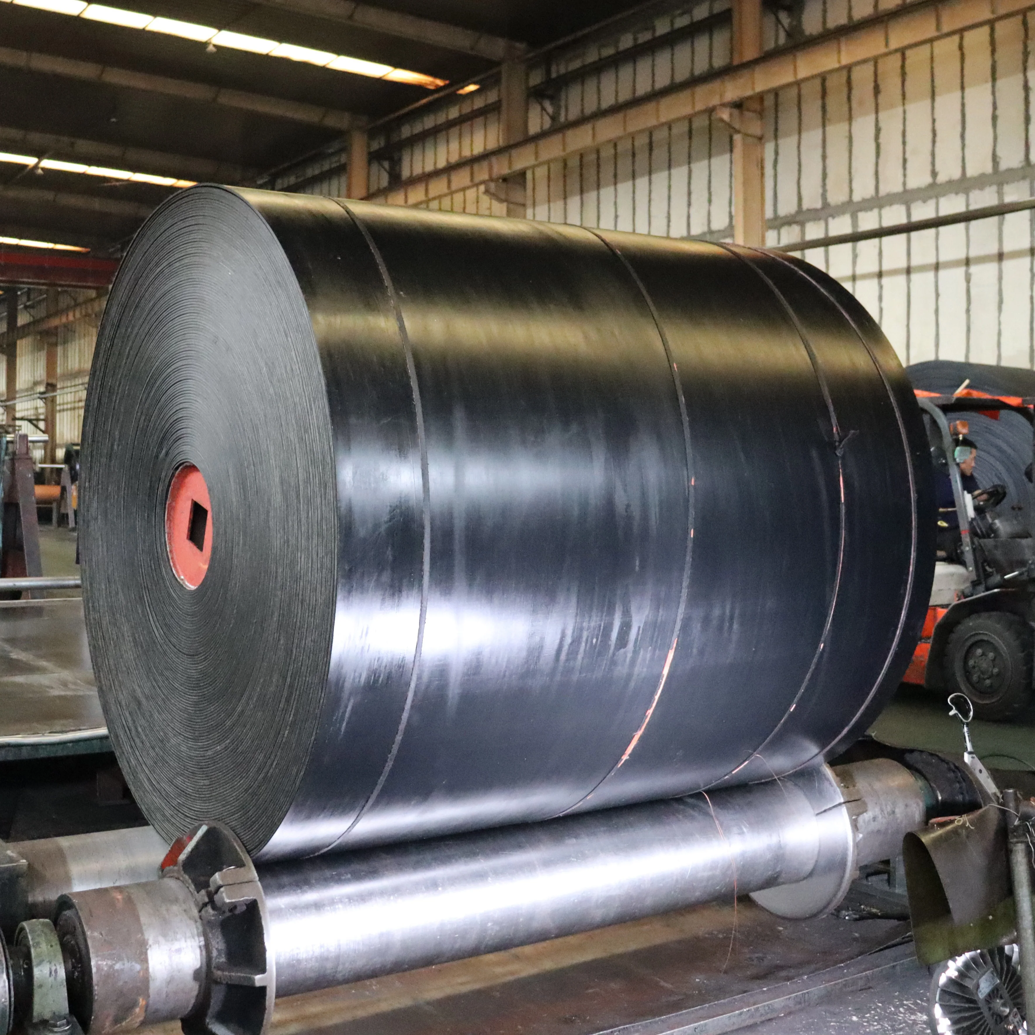 Factory Price High Quality Impact Resistant Steel Cord Conveyor Belt For Mining Industry