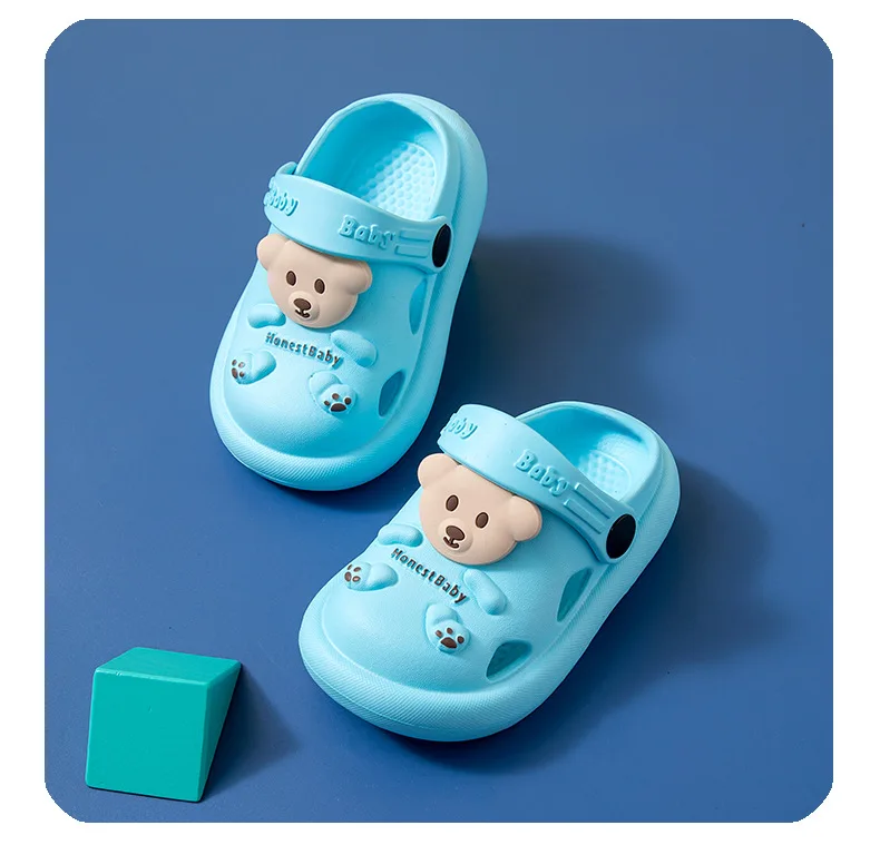 New Kids Croc Shoes Indoor Outdoor Slippers Comfortable Casual Shoes Soft Sole Croc Sandals Platform Clogs Slides Boys Girl