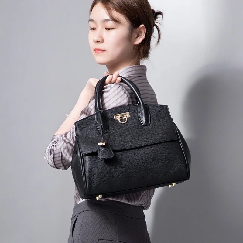 OEM ODM Luxury Brand Logo Genuine Leather Purses And handbags With Round Handle For Wholesale