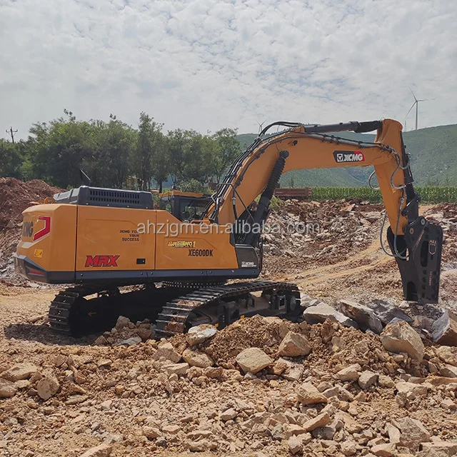 Large scale 60 ton excavator for mining energy saving and oil saving excavator