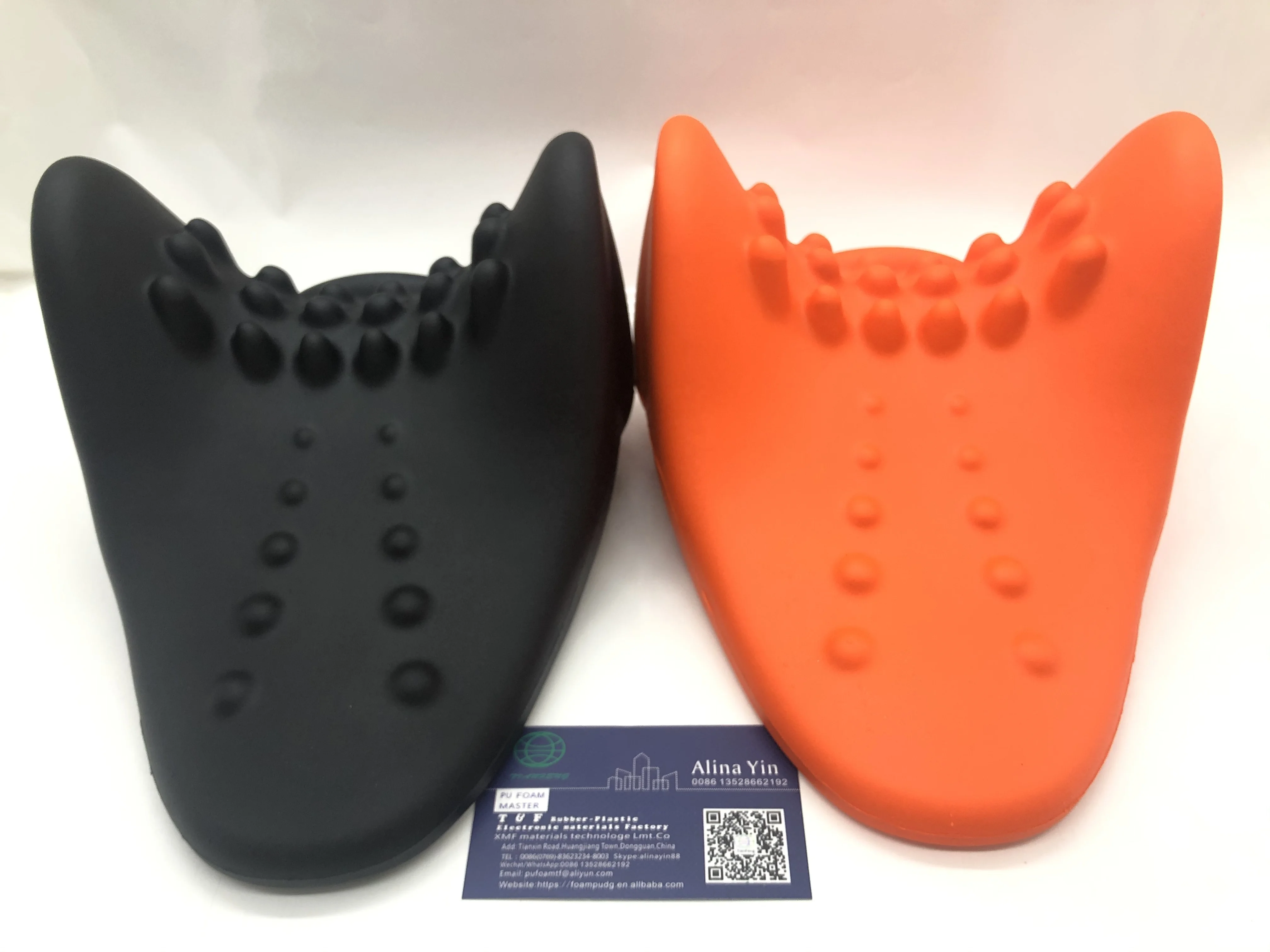 Cervical Traction Neck massage Pillow Portable Neck Support Pillow for Neck and Shoulder Pain Relief, Relieve Muscle Tension