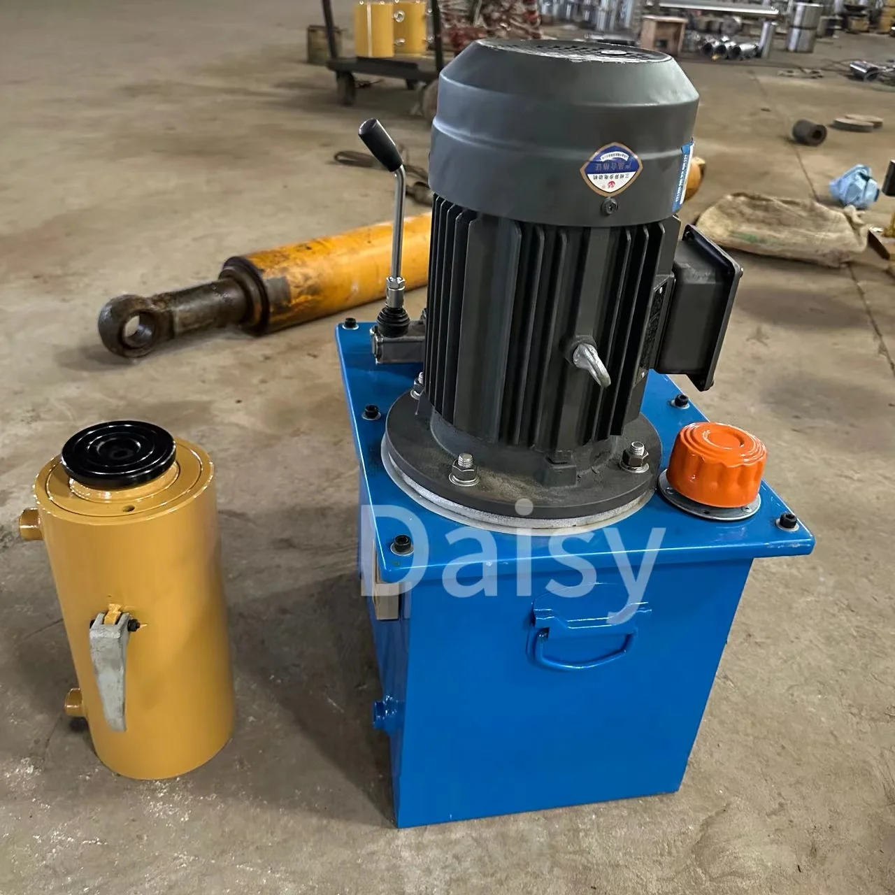 Solid Type 700 Bar Single Acting Hydraulic Cylinders 20 Ton 50 100 150 200 Ton Litfing Jack Hydraulic Jack 10 Tons