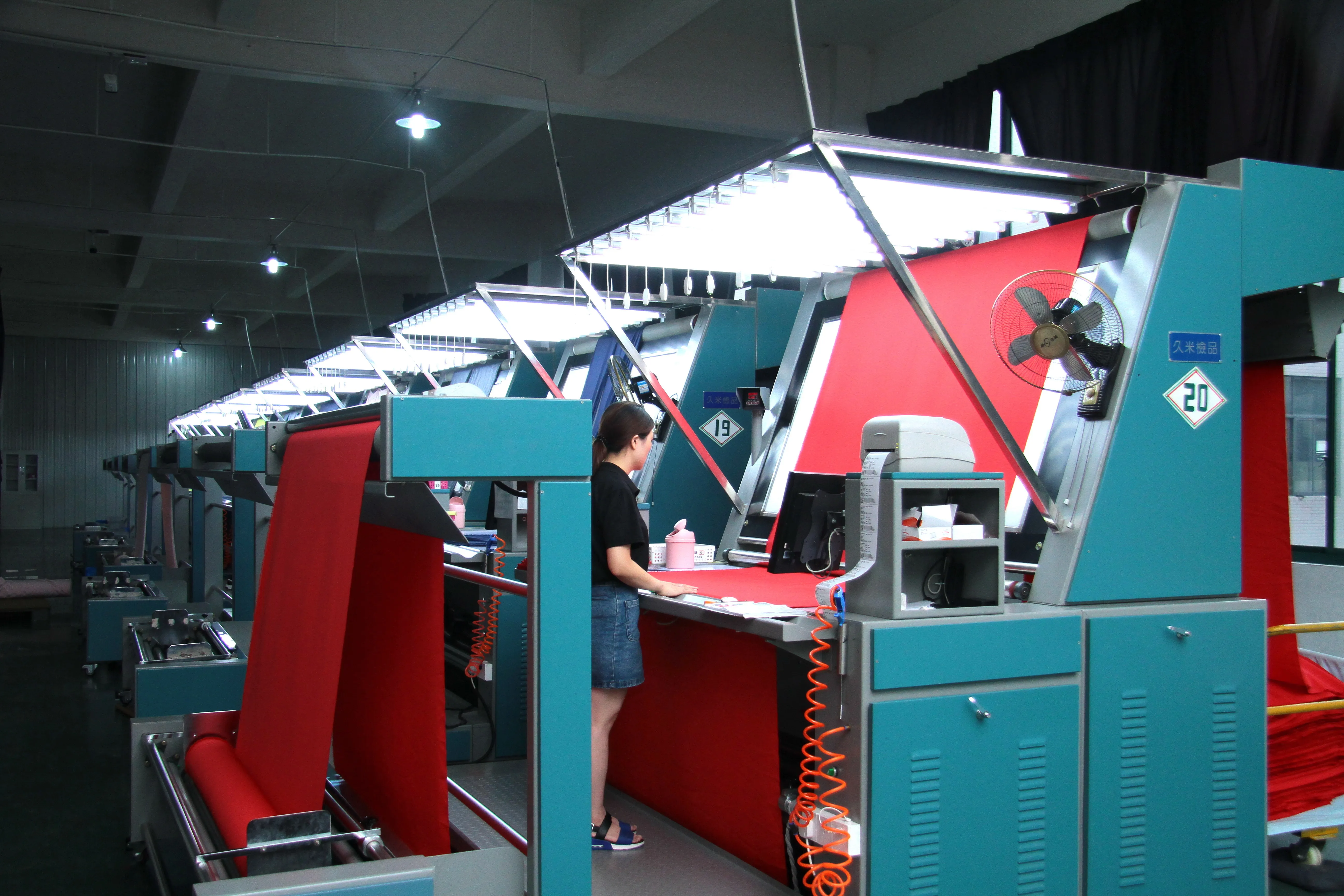 Factory Price 100% Polyester 210D Taffeta Fabric with PVC Coating Waterproof and Woven For Outdoor Bags and Coats