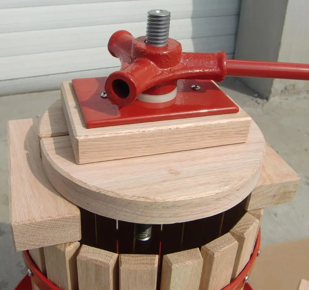 LFGB certification direct sales 6L Classical fruit press juicer wine manual extractor