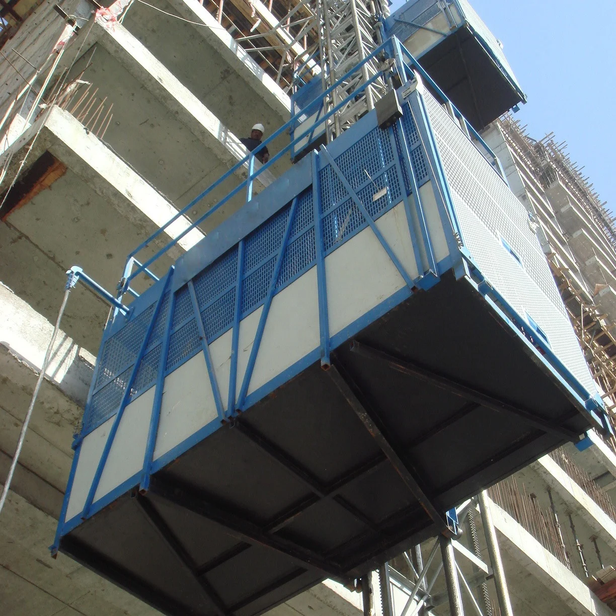 Building material elevator rack and pinion construction hoist manufacturer with CE and EAC certificate