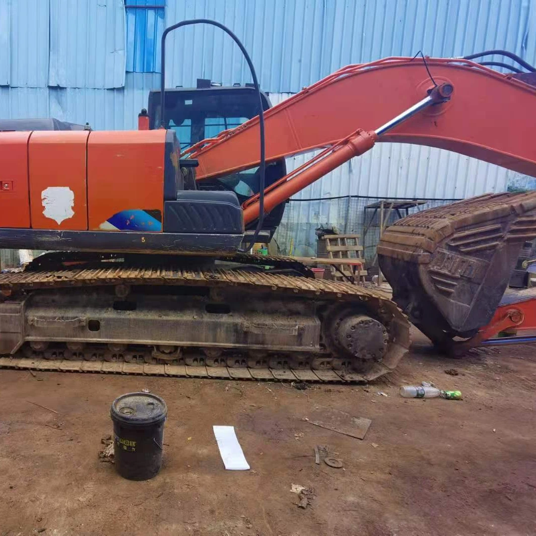 earthmoving machine Used hydraulic excavator ZX200-5A for sale