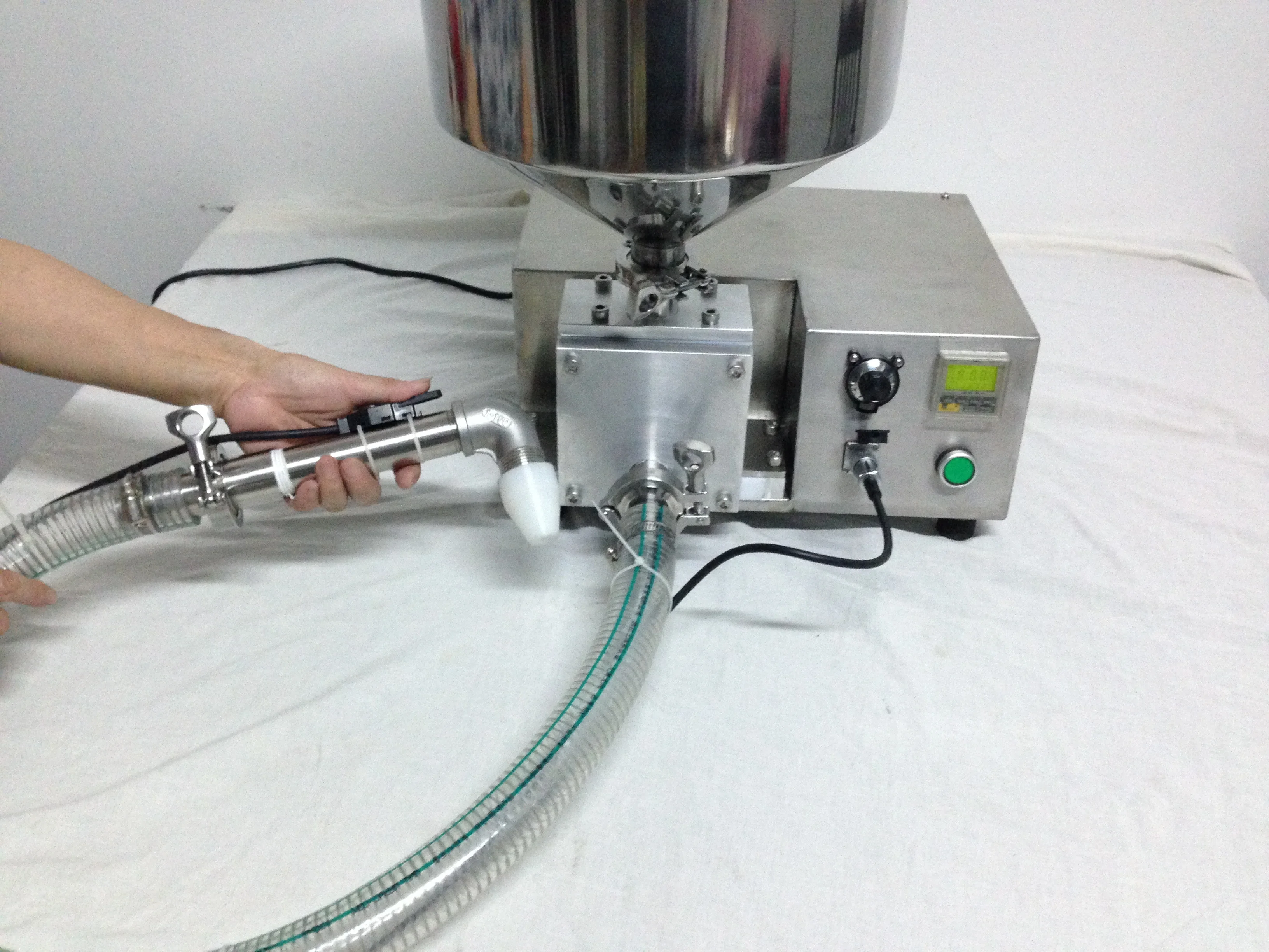 
Small Type Cake Filling Cake Cream Decoration Machine 