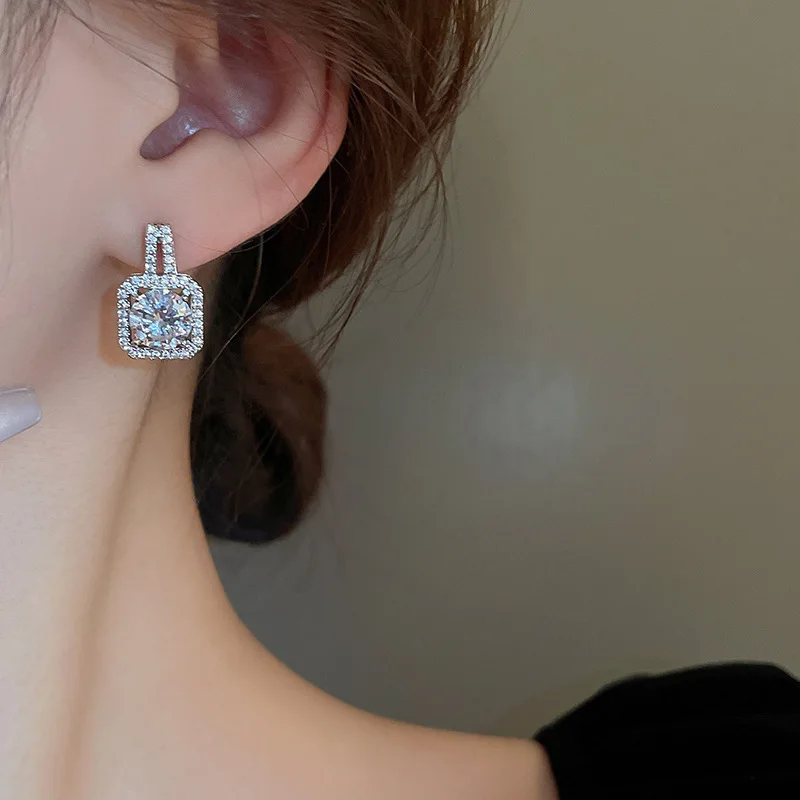 Silver Needle South Korea Light Luxury Zircon Square Fashion Small Design Temperament Advanced Wholesale Stud Earrings for Woman