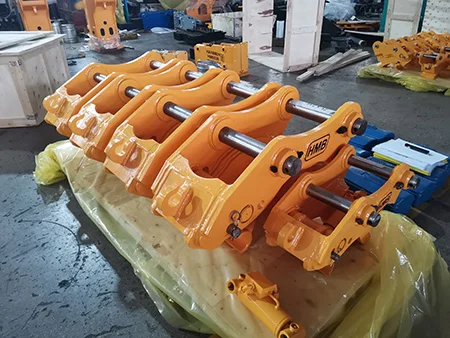 Best Excavator Quick Hitch/ Quick Coupler with Skilled Worker and 12 Years of Professional Experience