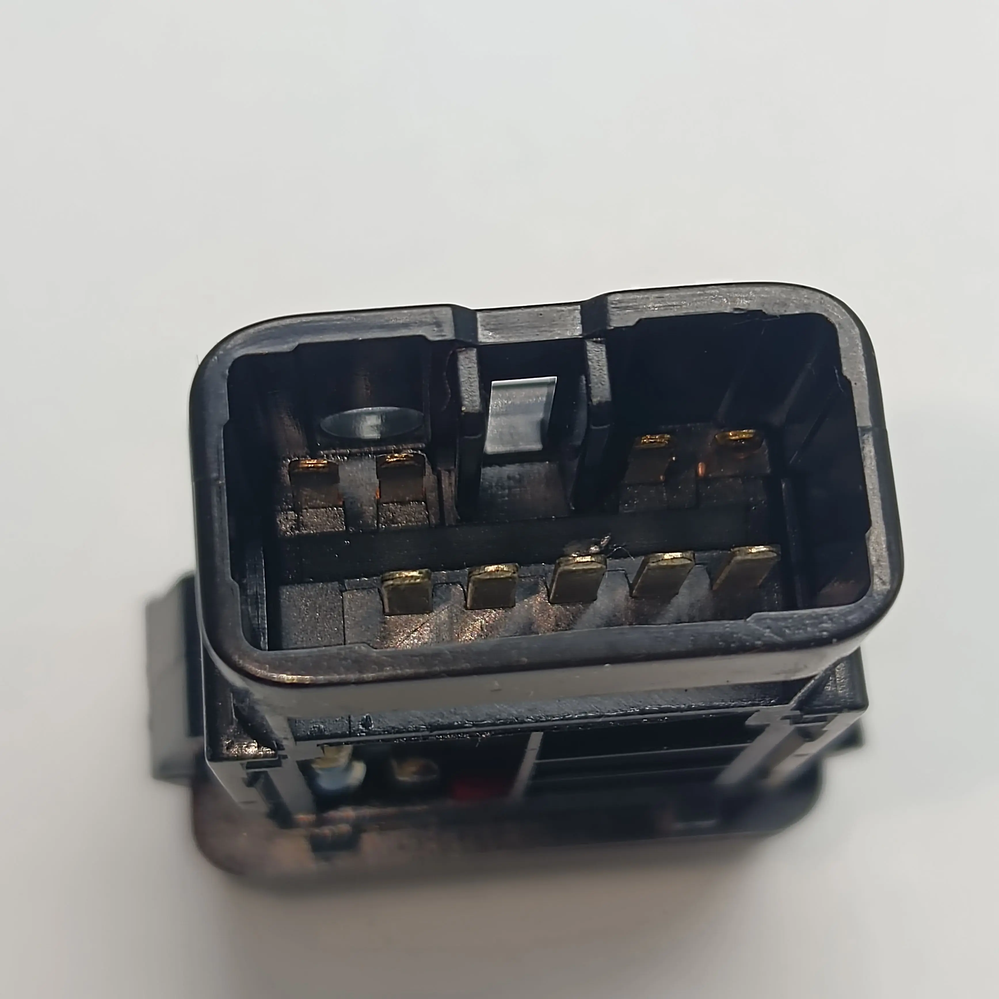 377410602  Auto Flasher Switch Car Hazard Indicator Warning Light Switch for JMC1040 Kaiyun