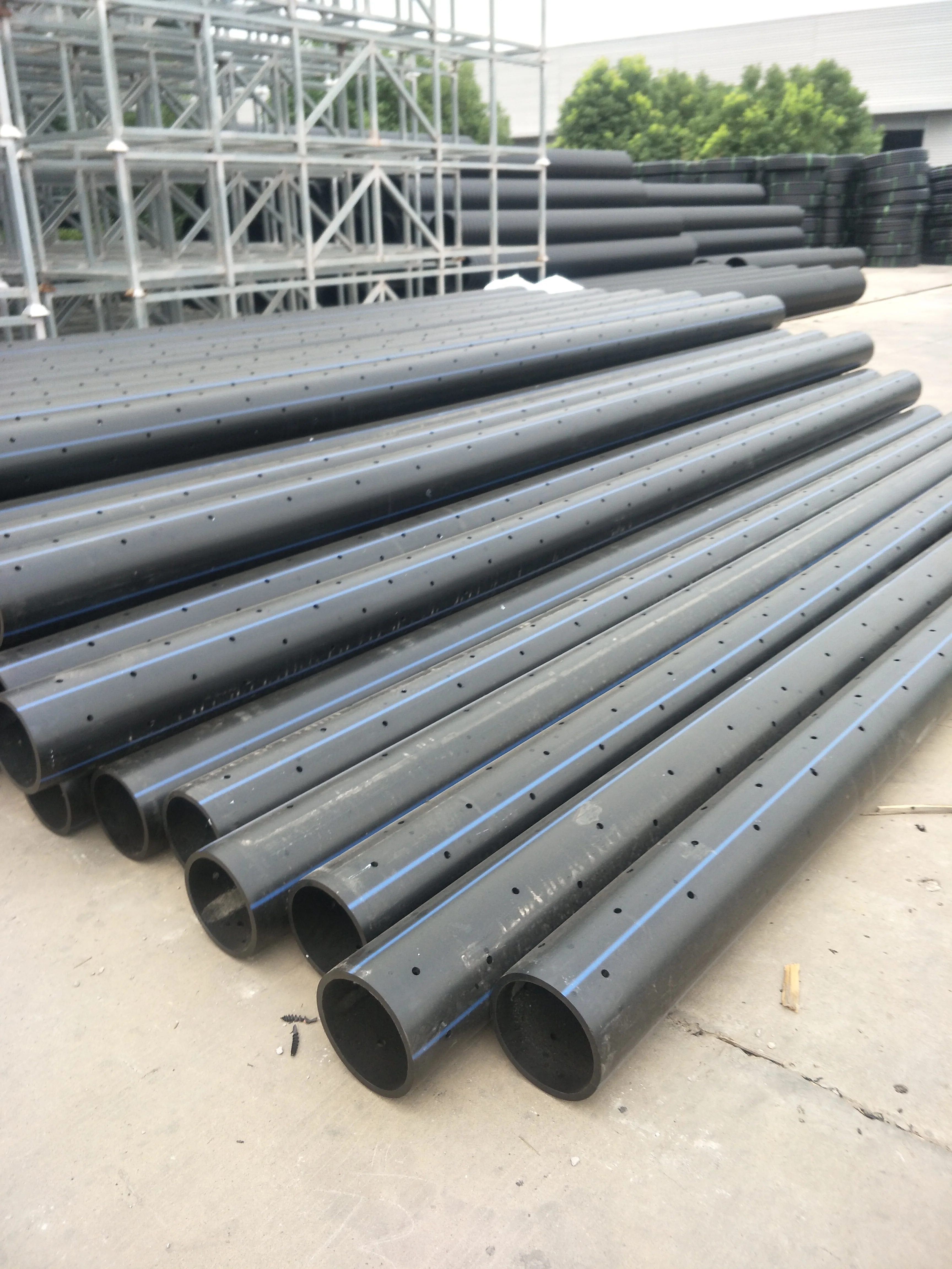 HDPE Flexible Seepage Pipe with Perforated Holes Durable Drainage Moulded PE in Sizes 90mm 110mm 125mm 140mm 160mm