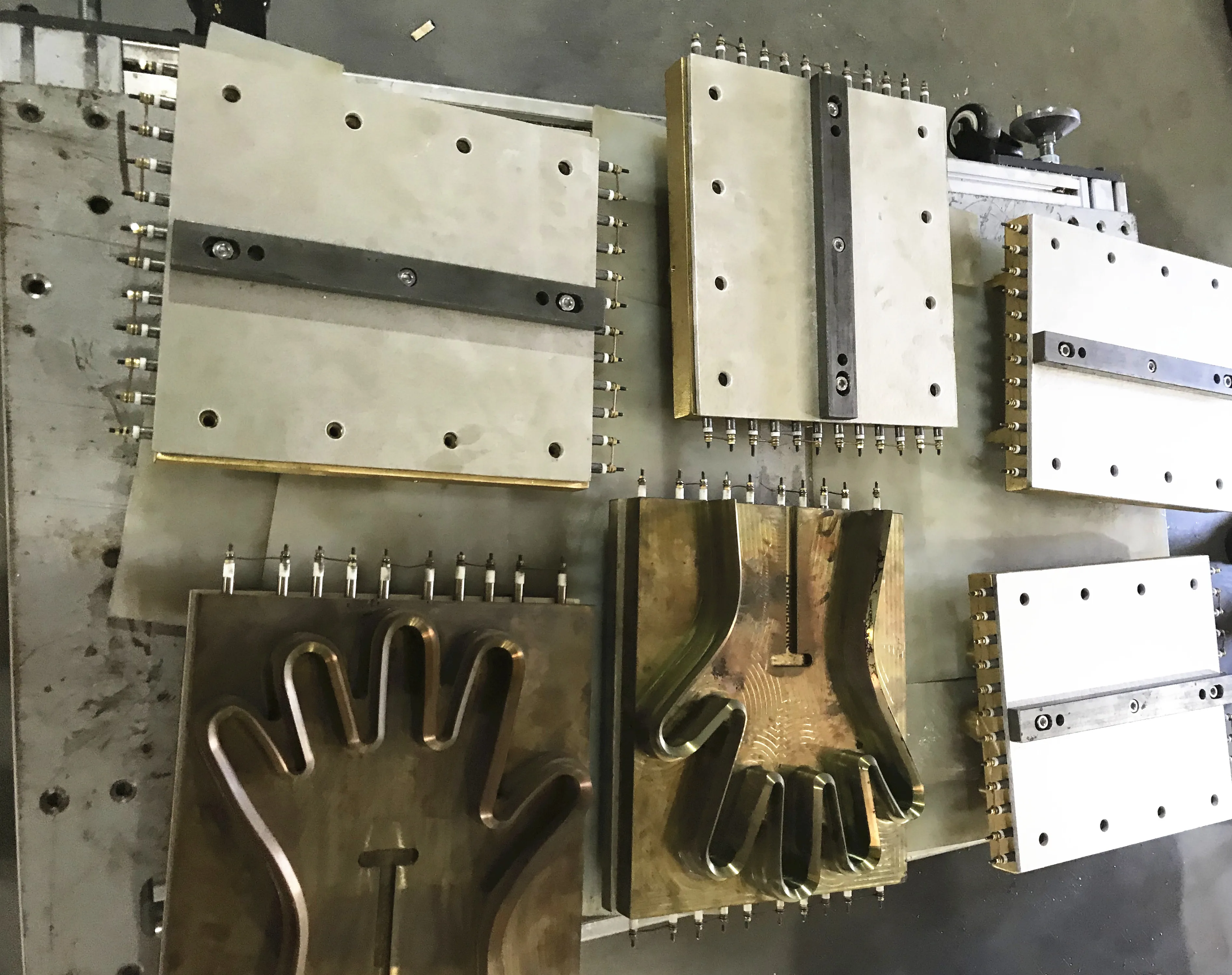 Knitted Automatic Glove Making Machines For Making Gloves