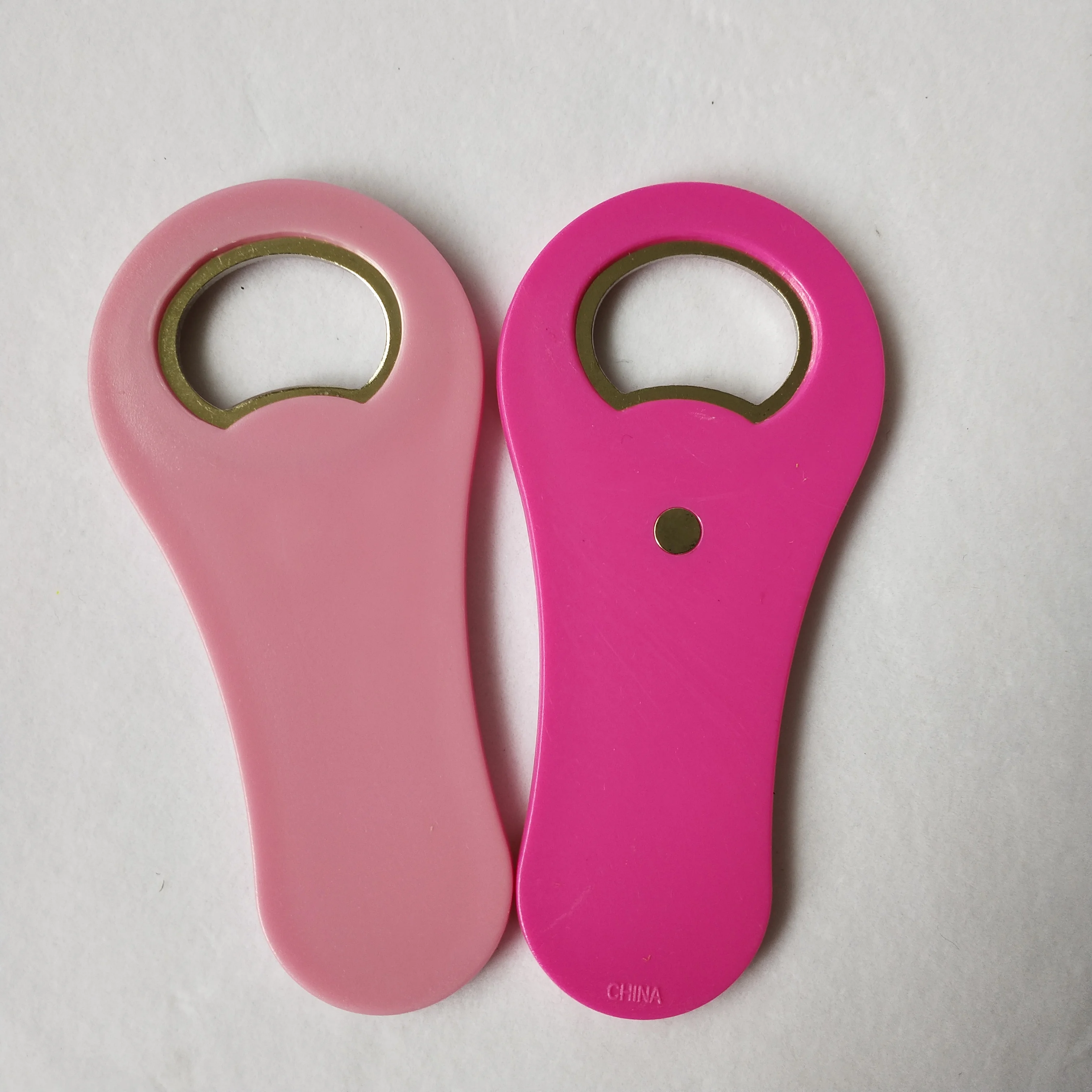 Магнитная овальная пластиковая открывалка для пивных бутылок