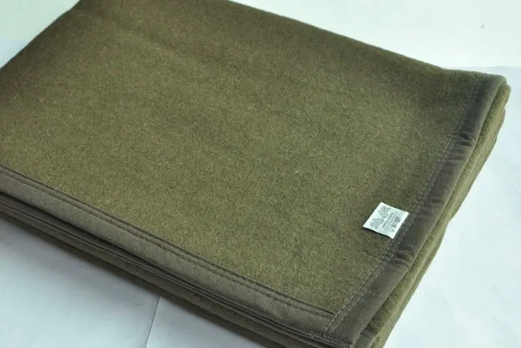 China Big Factory Good Price 100% virgin wool heavy warm olive green blanket for outdoor, travel, refugee, rescue