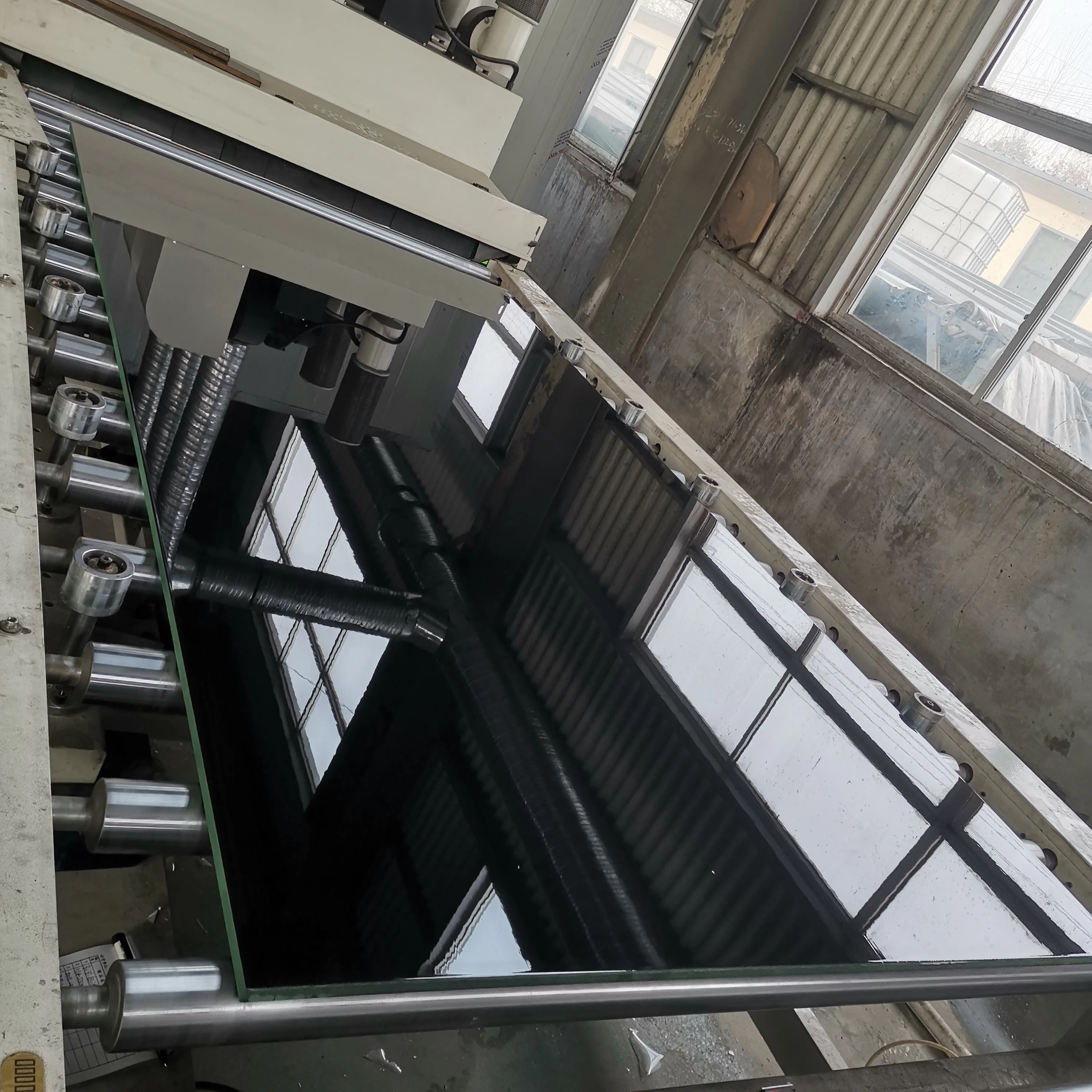 Modern 4x8 UV Coated MDF Board Moisture-Proof 18mm Thickness Cabinets Kitchen Home Furniture Meeting E0/E1 Formaldehyde Emission