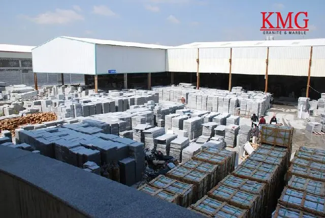 Modern Design Cobblestone Paving Stone Cheap Basalt Granite Importers for Outdoor Use