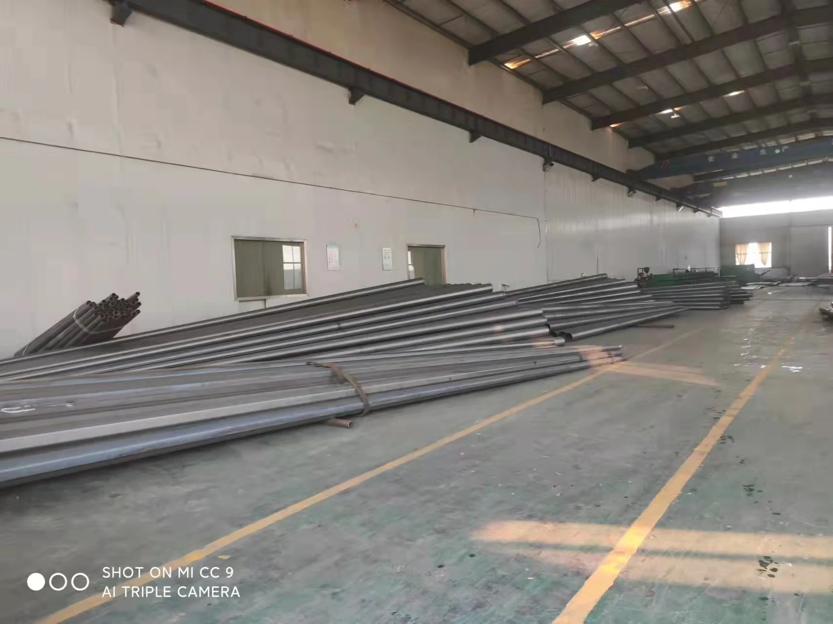 CCTV camera pole Chinese Factory Direct Sale Q235 steel Hot Dip Galvanized Road Monitoring Light Pole