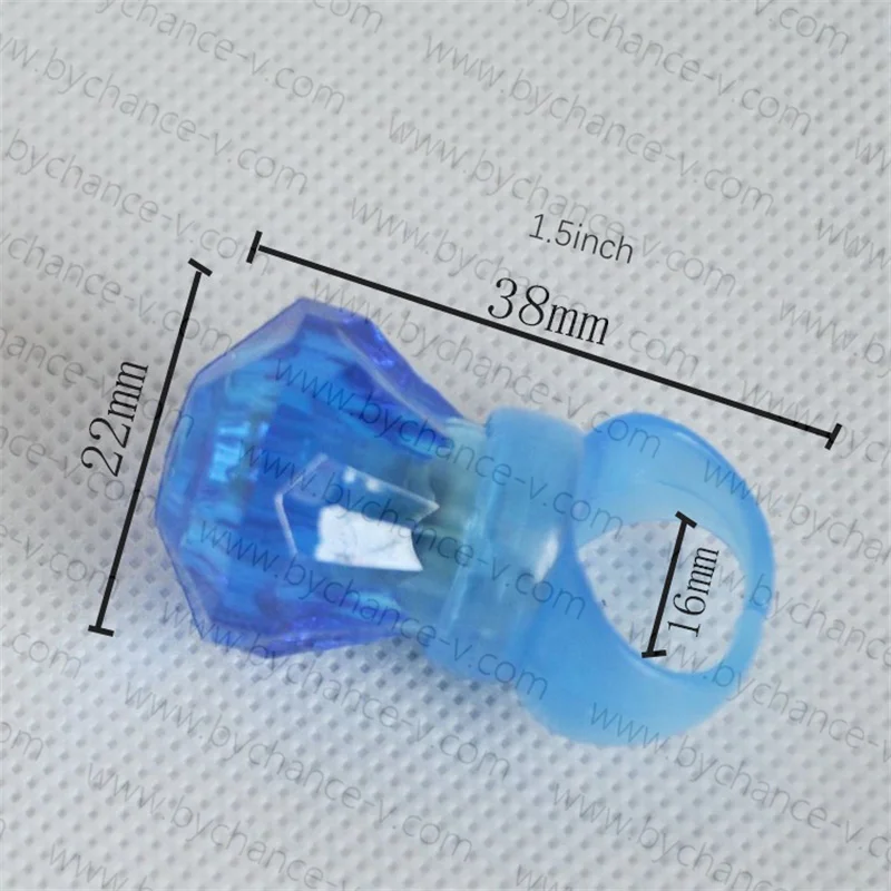 wholesale cheap kids party supplies LED light up finger rings glowing diamond ring flashing party funny costume accessories