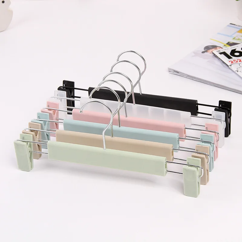 High-Quality Non-Slip Plastic Clothes Racks, Skirt Racks  Frosted Clothes Racks In Clothing Stores