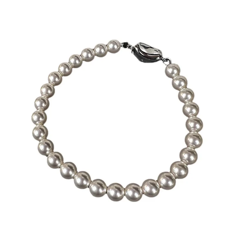 Bracelet exquisite and versatile light luxury imitation pearl bracelet round strong light French retro glass pearl jewelry