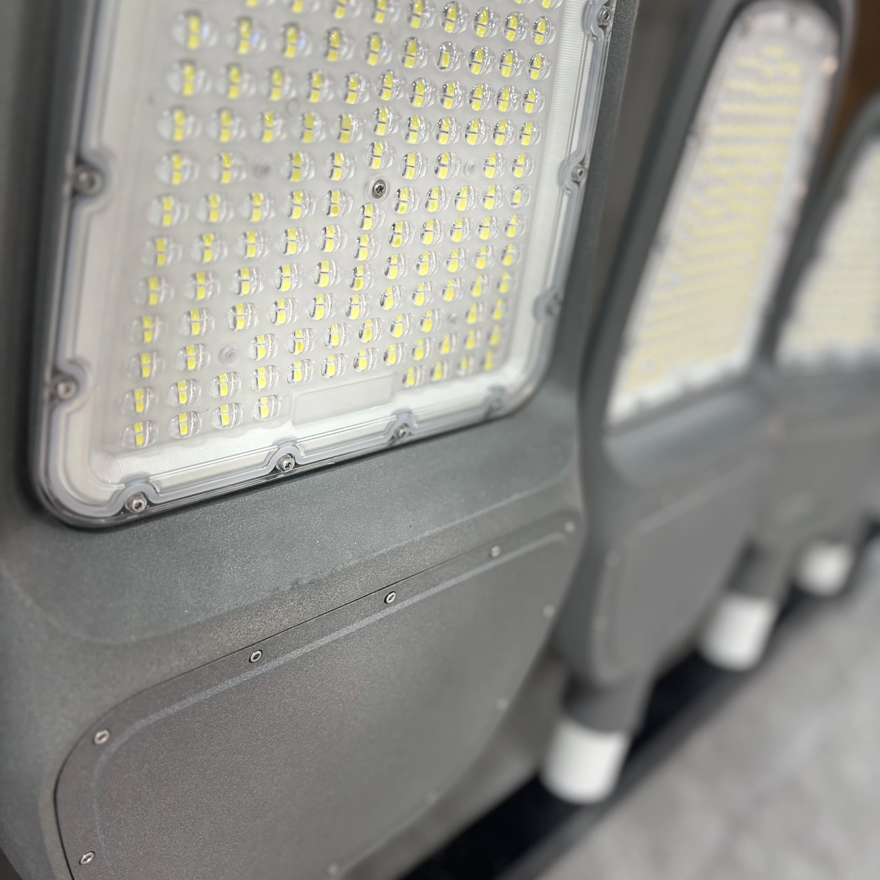 Aixuan LED Street Light Outdoor Road Lighting Engineering Light 100W 200W 300W Municipal Road Construction Road Lamp Cap