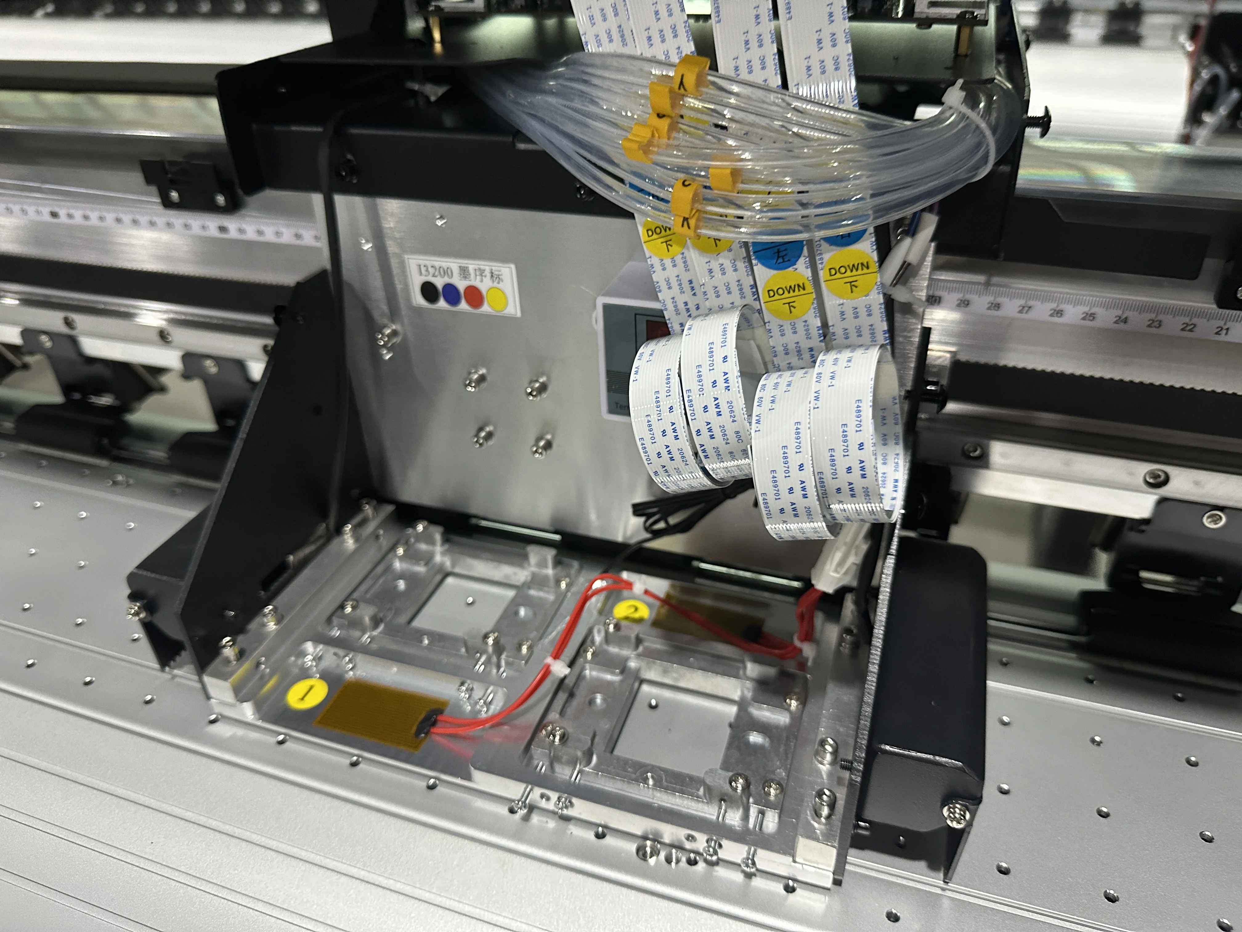 3.2m Eco solvent printer with 4pcs I3200 Head/XP600 head