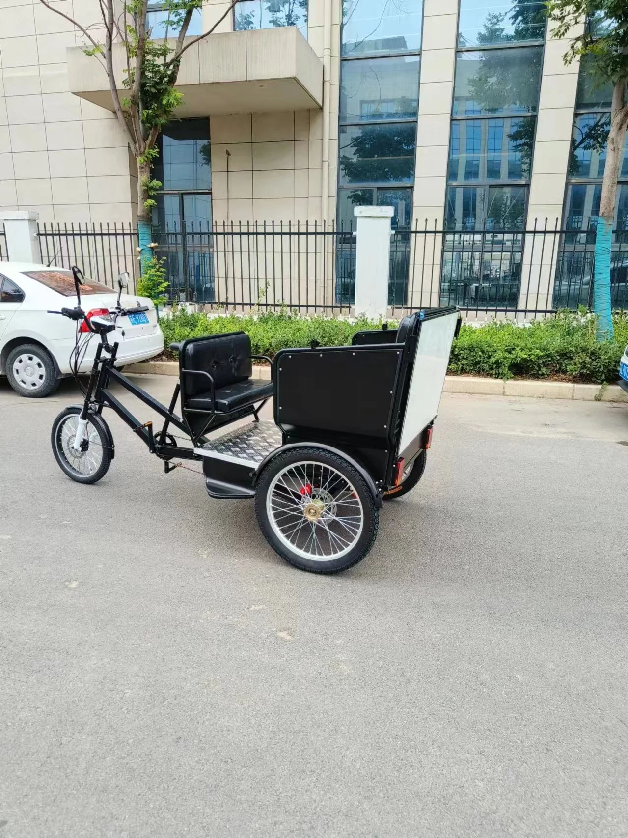 High Quality E Rickshaw Low Price In Passenger Three Wheels Electric Tricycle China Tuk Tuk For Taxi
