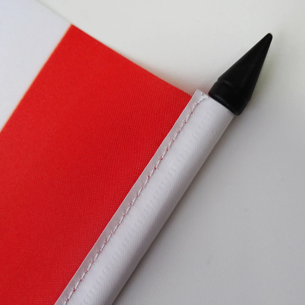 Canada Desk Flags, Negotiation Flags and Plastic Base Mini National Flag Ornaments Can Be Customized Log