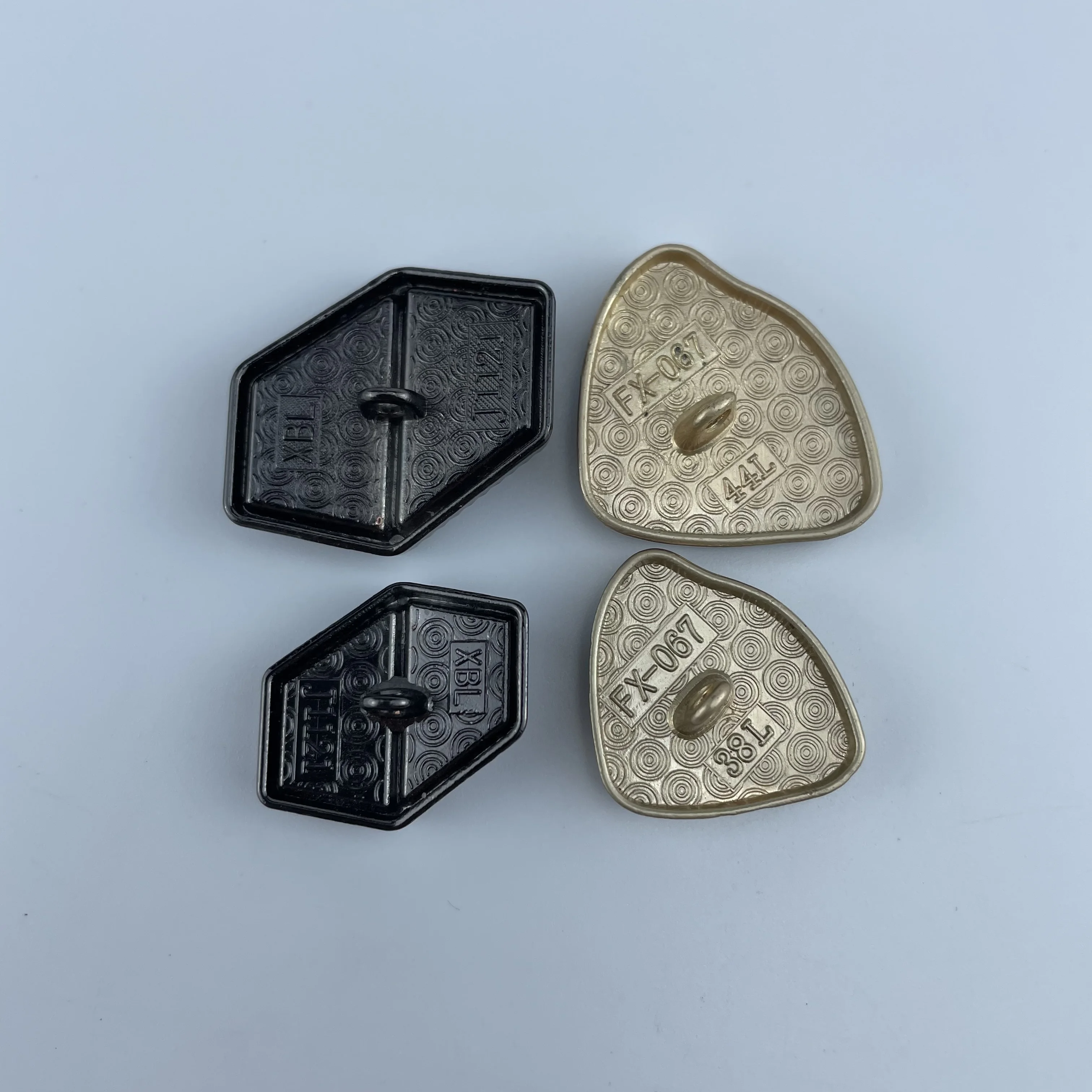 Customized Metal alloy brass sewing button covers Custom Buttons for men gorgeous iron on crown rhinestone