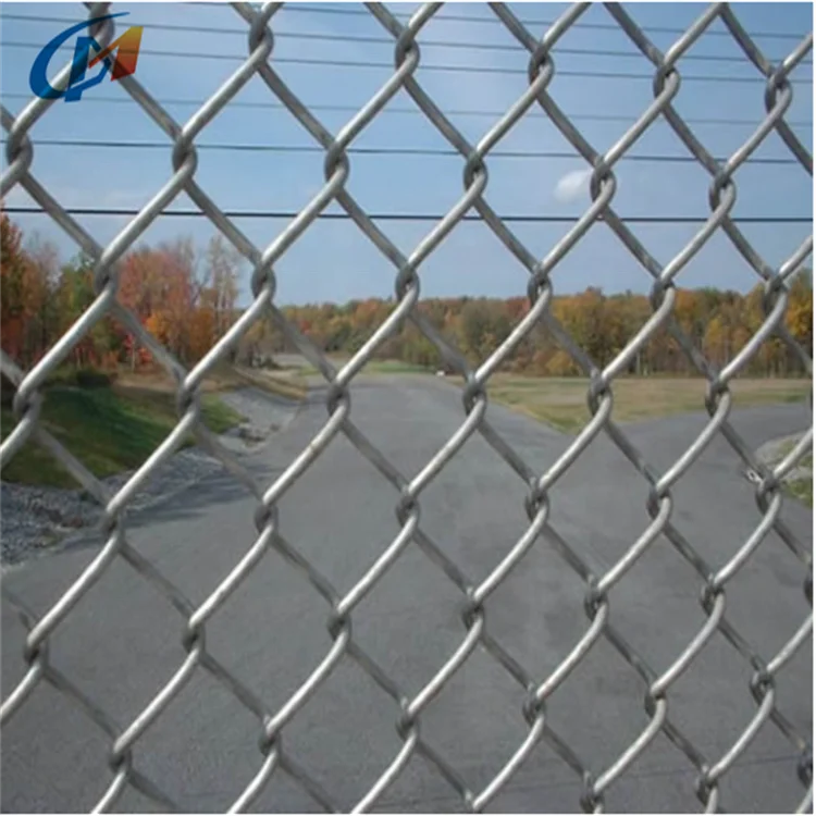 Customized Size Chain Link School Fence Public Soccer Galvanized Garden Poultry Netting/Fencing Industry 6x6 Chain Link Fence