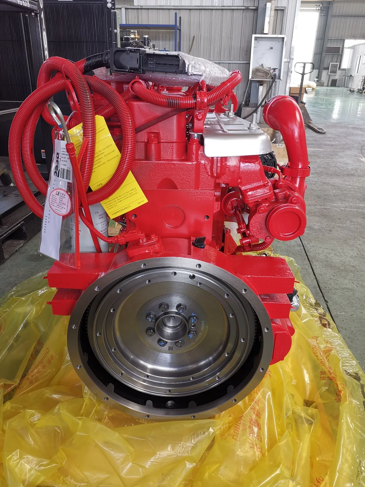 
original and hot sale 4 stroke 6 cylinder 247hp turbocharged water-cooled diesel QSB6.7 boat engine 