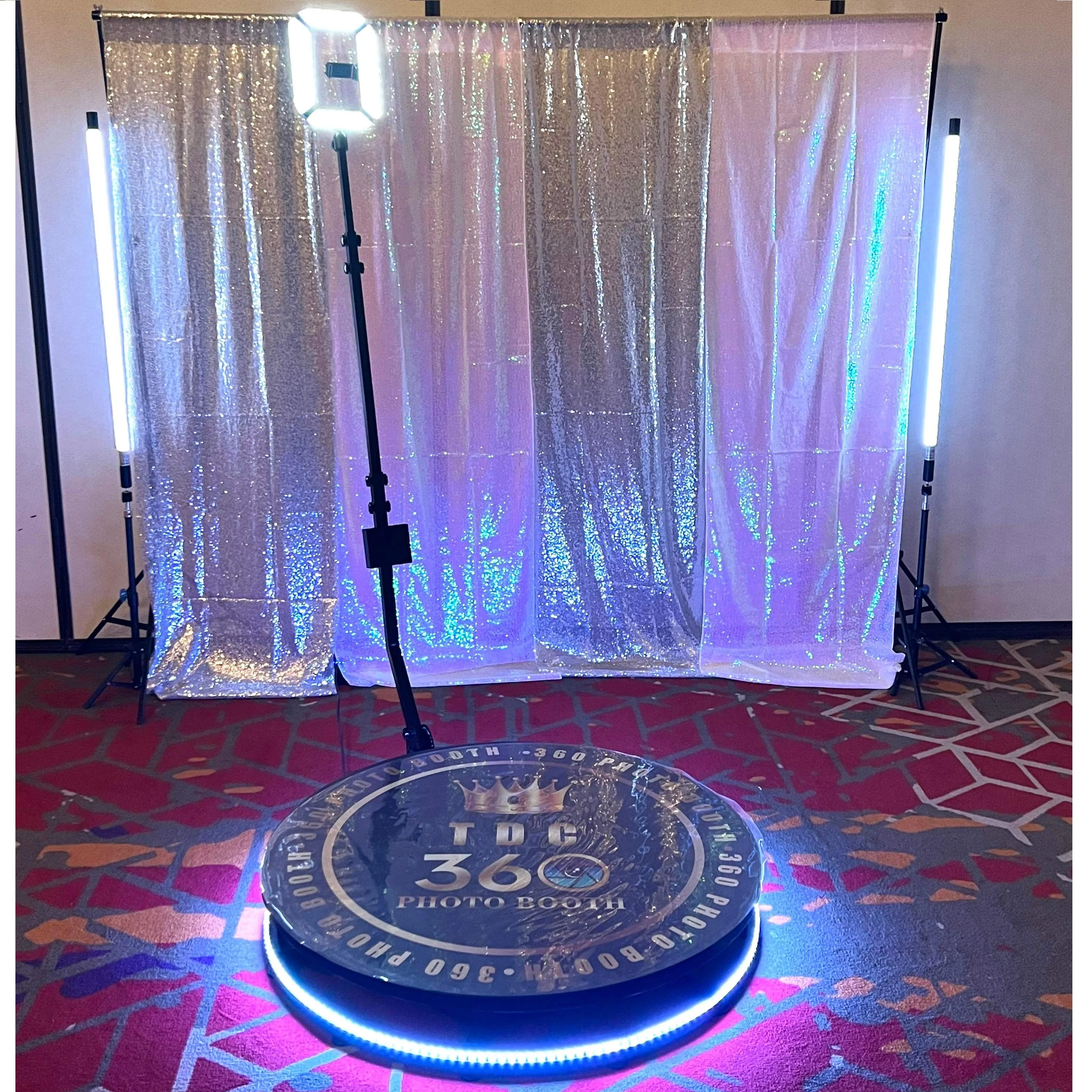 photo booth 360 con aro led cuadrado spin new trendy cheapest 360 video booth supplier manufacturer for events or rentals wit