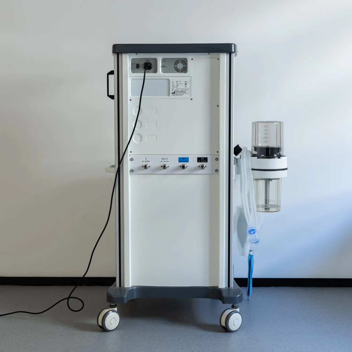 Anesthesia and Emergency Apparatus Anesthesia machine with Monitor optional