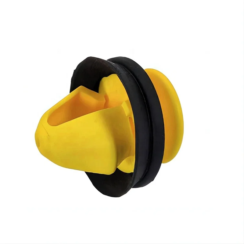 Suitable for Ford tailgate spoiler nylon clip side skirt door guardcar clip   multiple models suitable for fastening clips