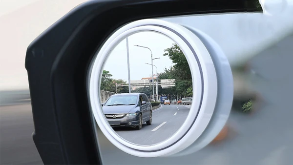 360 с широкоугольным объективом с углом обзора регулируемое вращение круглый HD выполненные с подключением к постоянному току зеркало заднего вида Зеркало для слепой зоны зеркало заднего вида