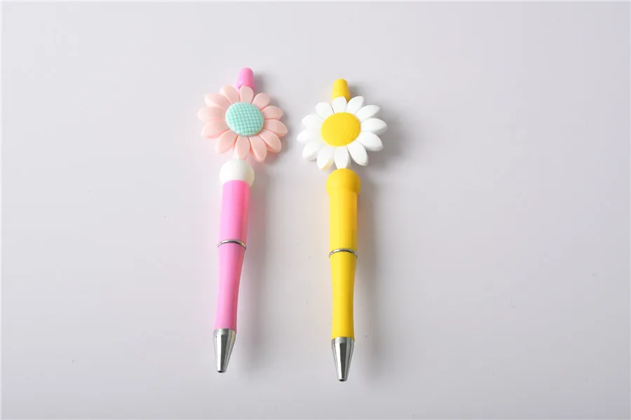 Wholesale Baby Teething Chewable BPA Free Sunflower DIY Silicone Bead Pens Decorative Silicone Beads for Pen Making
