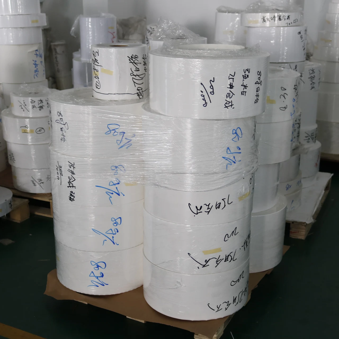 Economy Top Coated Self adhesive Direct Barcode Label Paper Thermal Blank Label Jumbo Roll