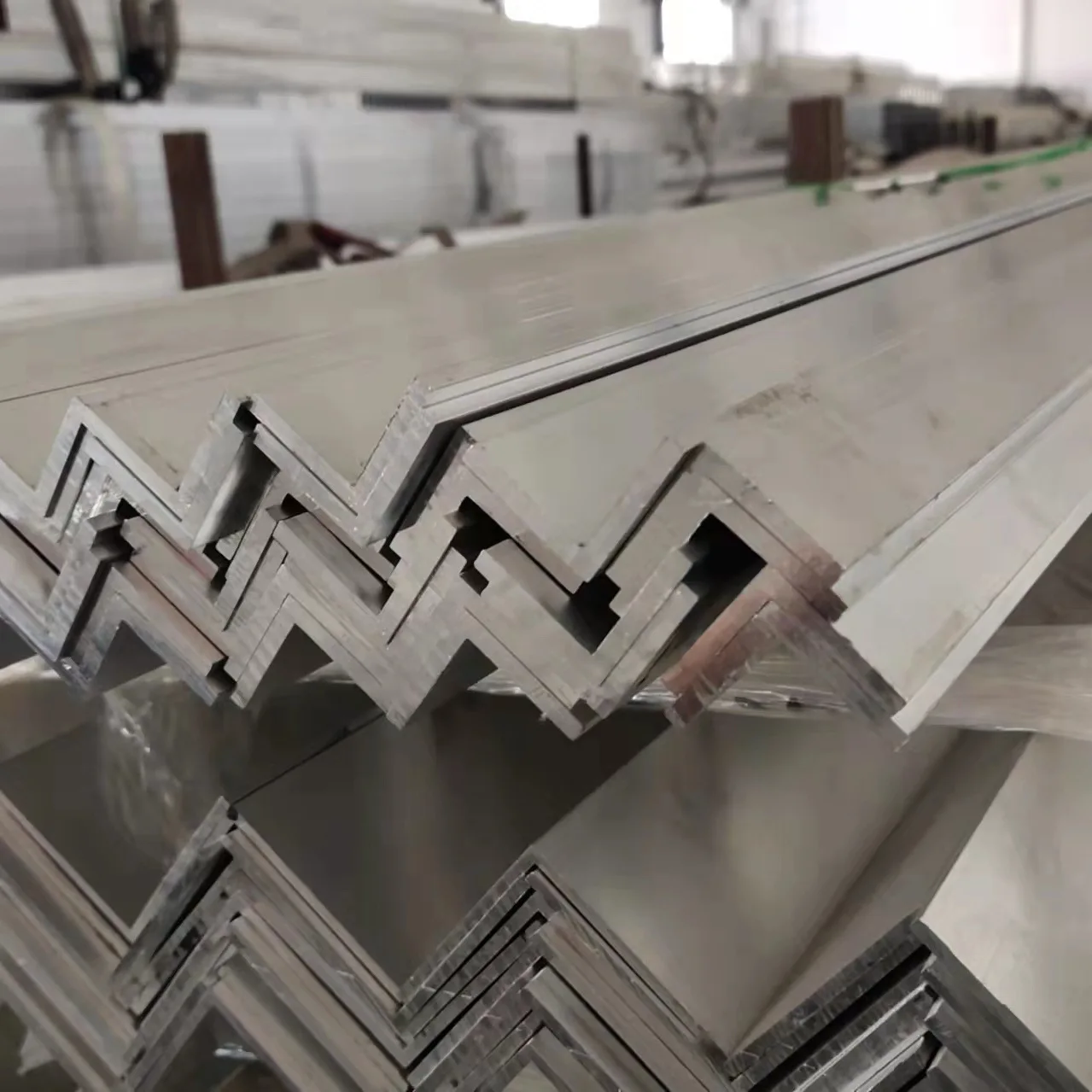 adjustable leg L Bracket aluminum Profile Extrusion 90 degree triangle edging strip L-shaped aluminum strip angle