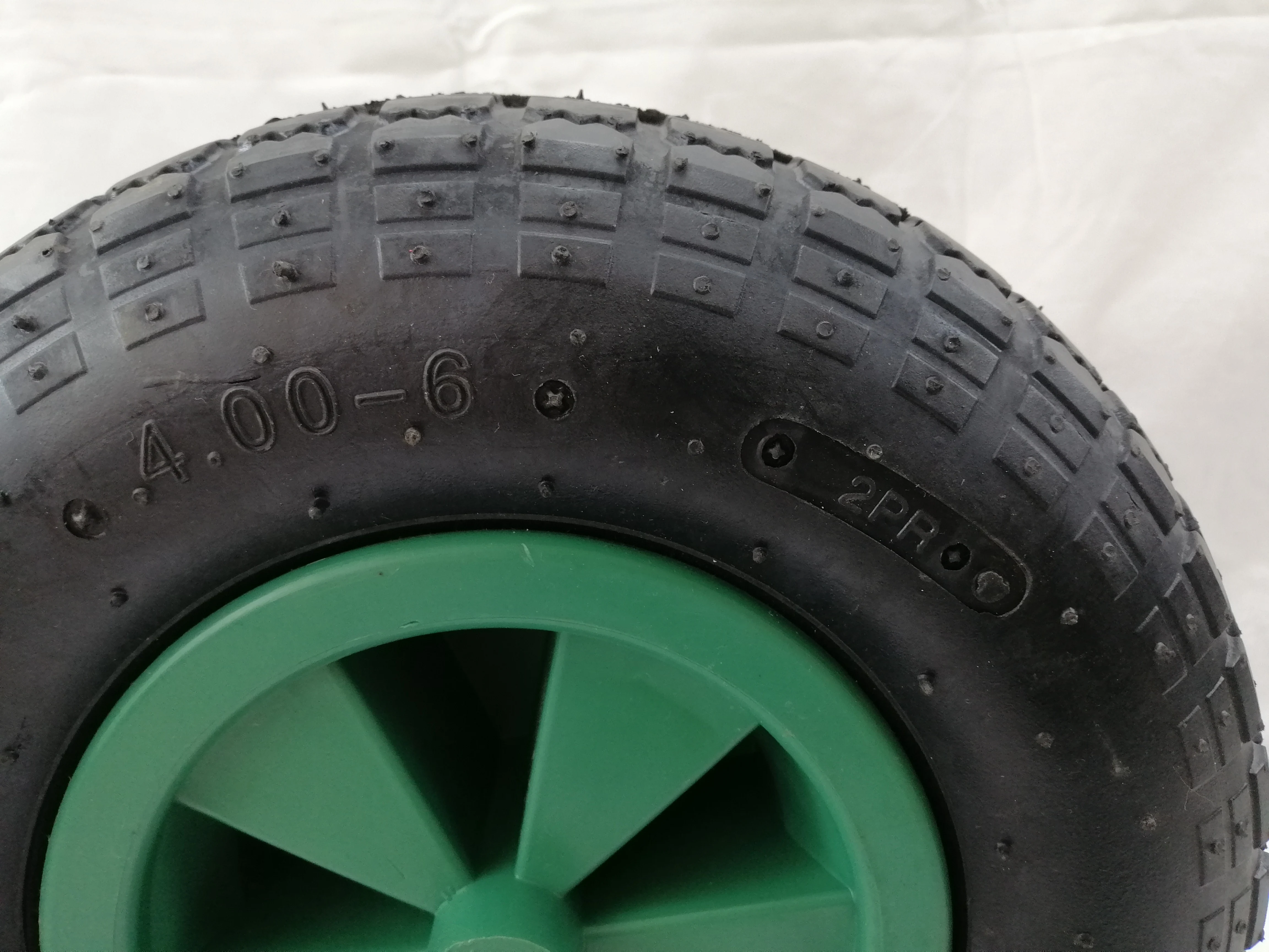 13 inch pneumatic wheel wheelbarrow wheel lawn mower wheels 4.00-6