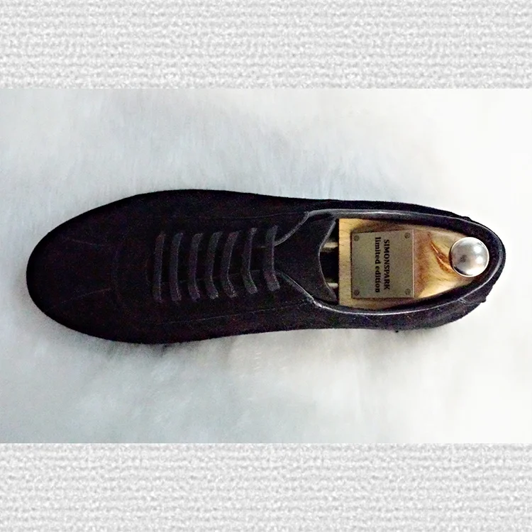 Hot Selling 2022 New Fashionable Leather Sports White Footwear Shoes Nice Running Sports Shoes for Men Wine