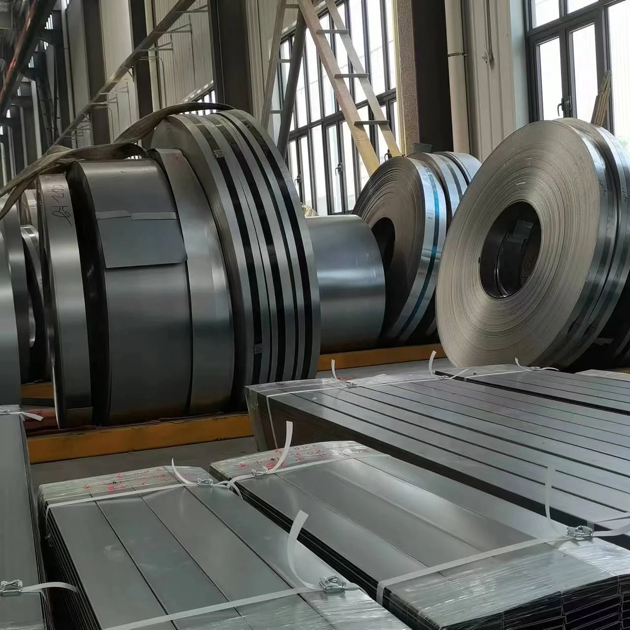 Z50 Z100 Z120 Steel processing parts galvanized u beam steel U channel structural steel c channel / C profile