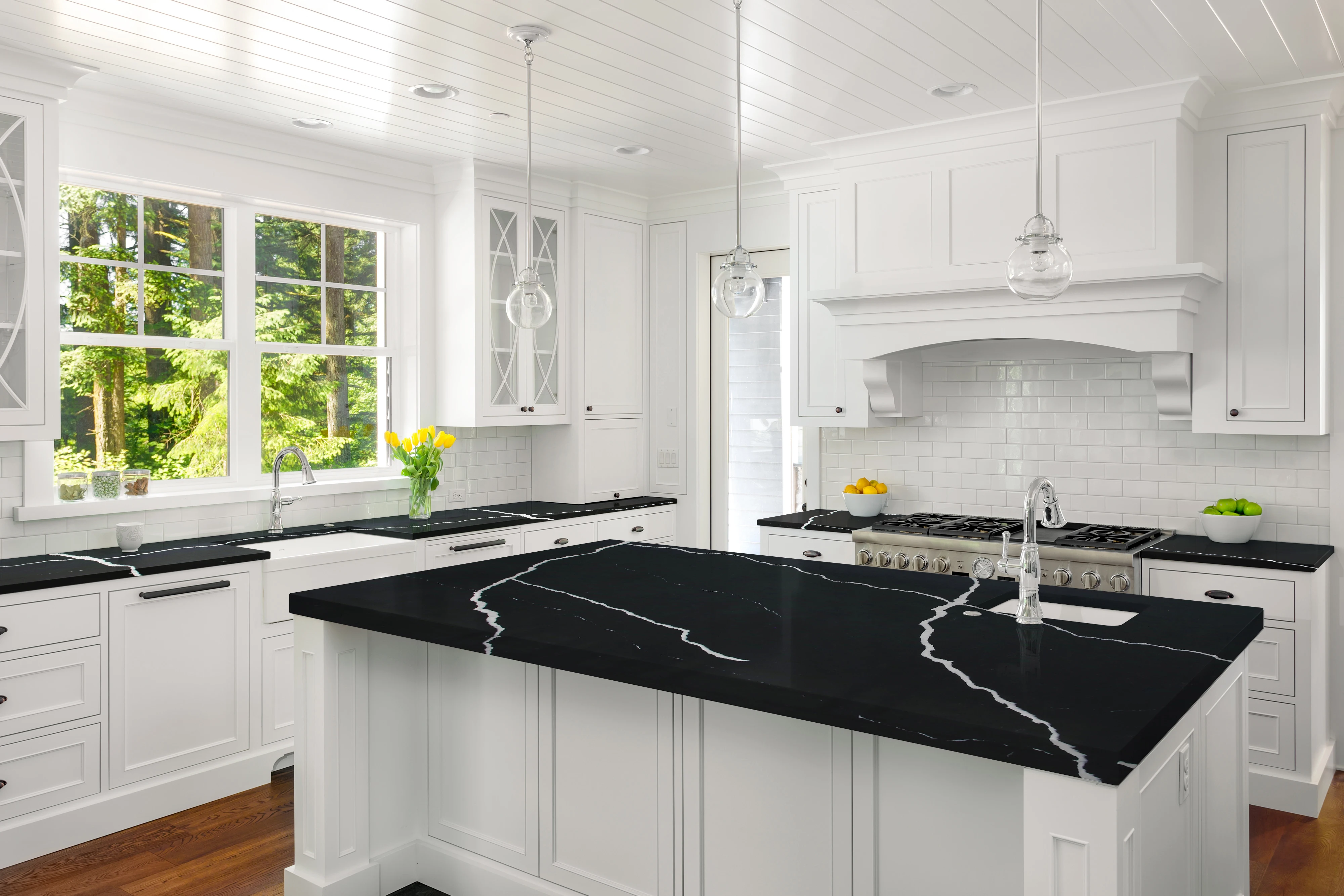 Manufacturer of black marquina quartz stone slabs artificial stone