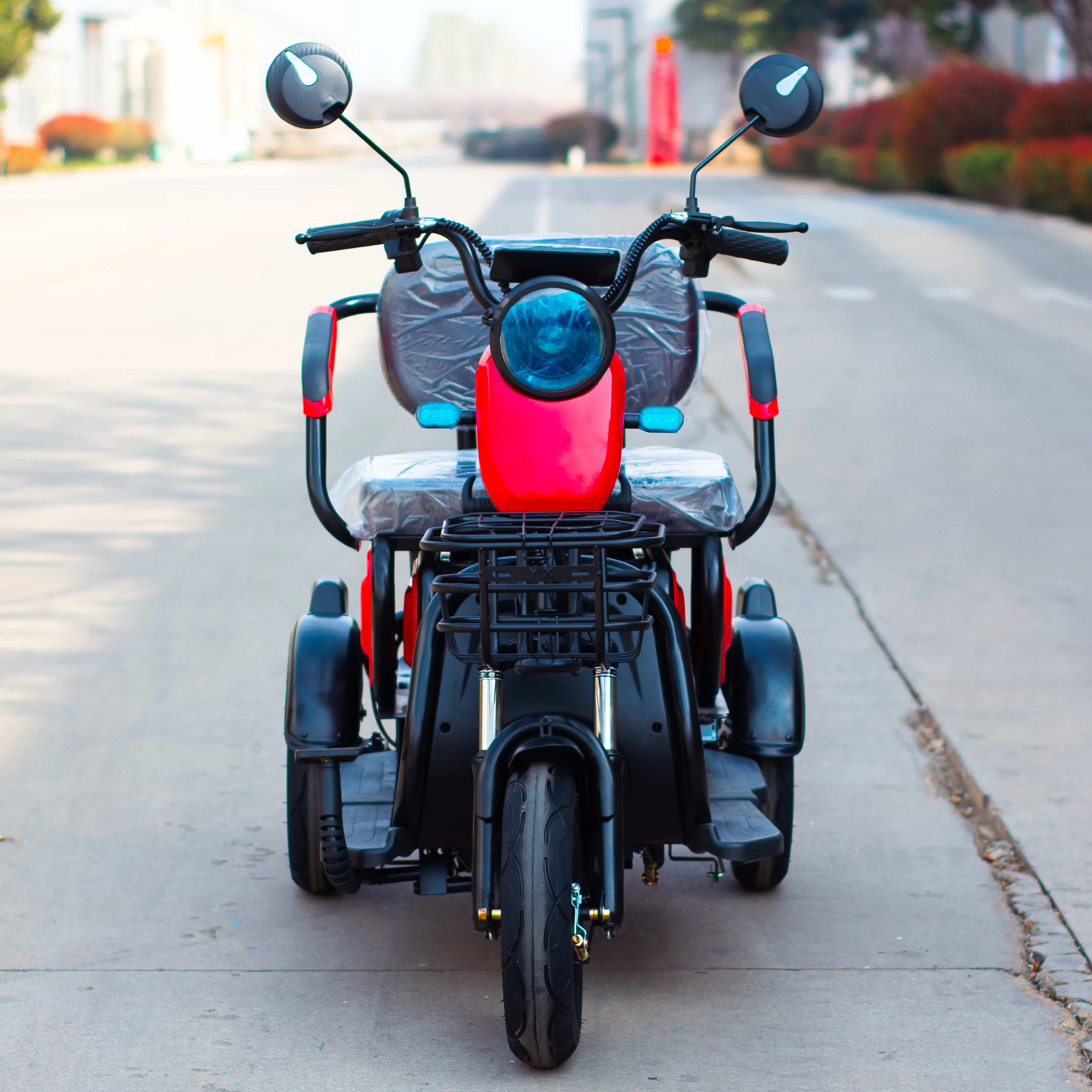 Made in China the newly designed adult recreational travel three-wheeled scooter  cheap wholesale