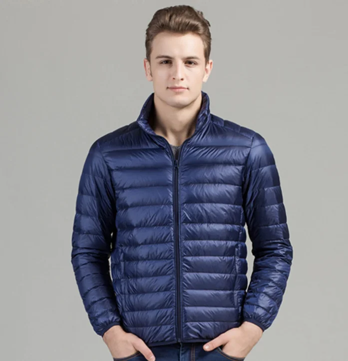 Стеганый мужской пуховик на зиму, с черными вставками и бриллиантами