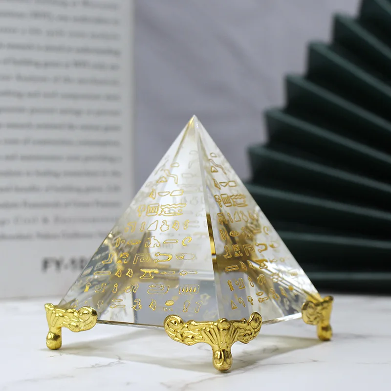 Blank Sublimation Crystal Egypt Pyramid 3d Laser Engrving Pyramid Crystal Paperweight