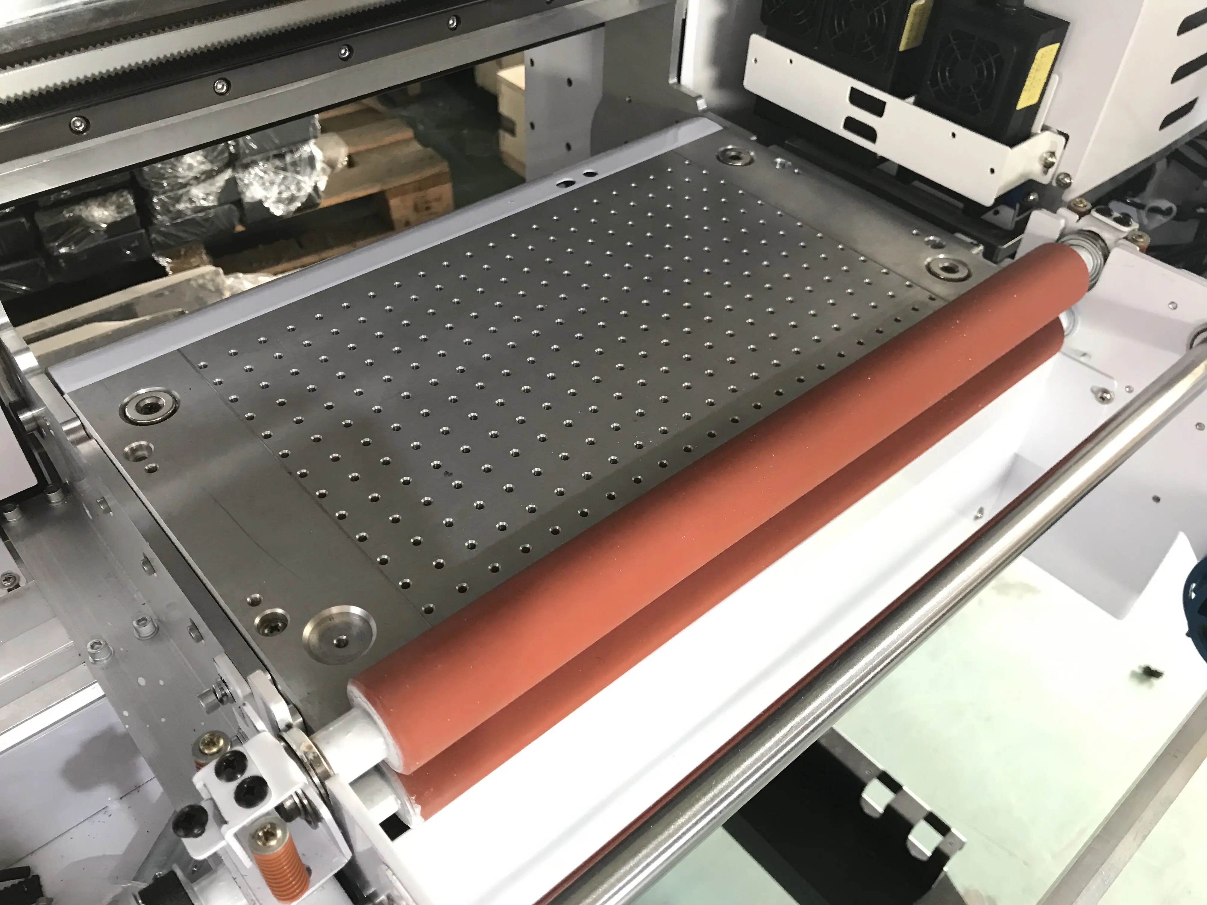 New A3 UV DTF Printer with XP600 Printhead 30cm 6-Color CMYKWV Automatic Inkjet for Retail Exquisite Appearance