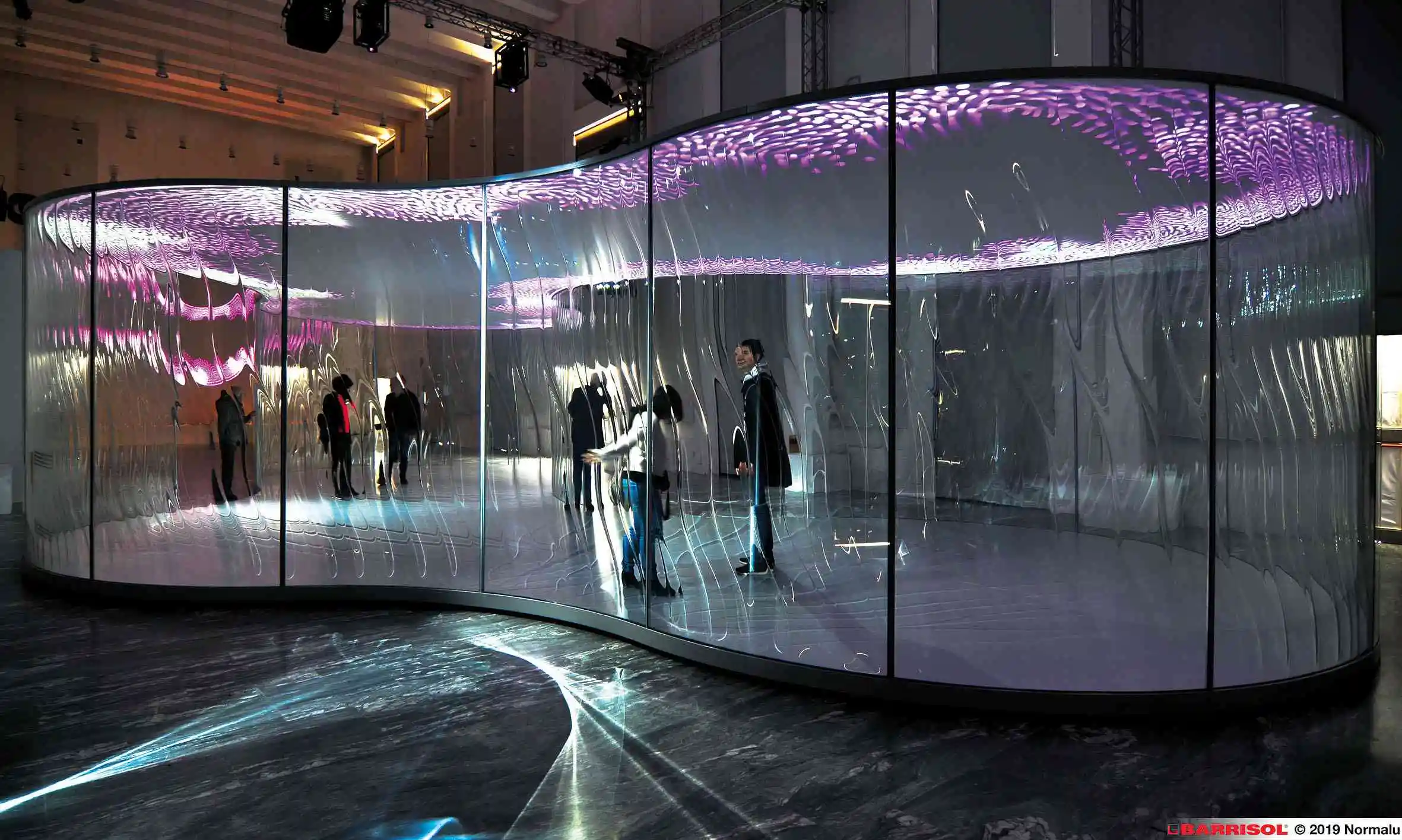 Hd-Transparent P4 Simple And Fast Trade Show Entertainment Venue COB  Flexible Transparent Led Film Screen