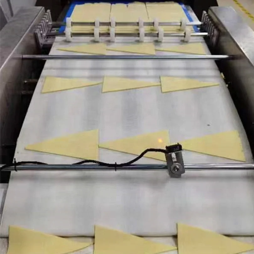 Easy operation croissant production line/ Full automatic croissant making machine/soft bread donut making machine