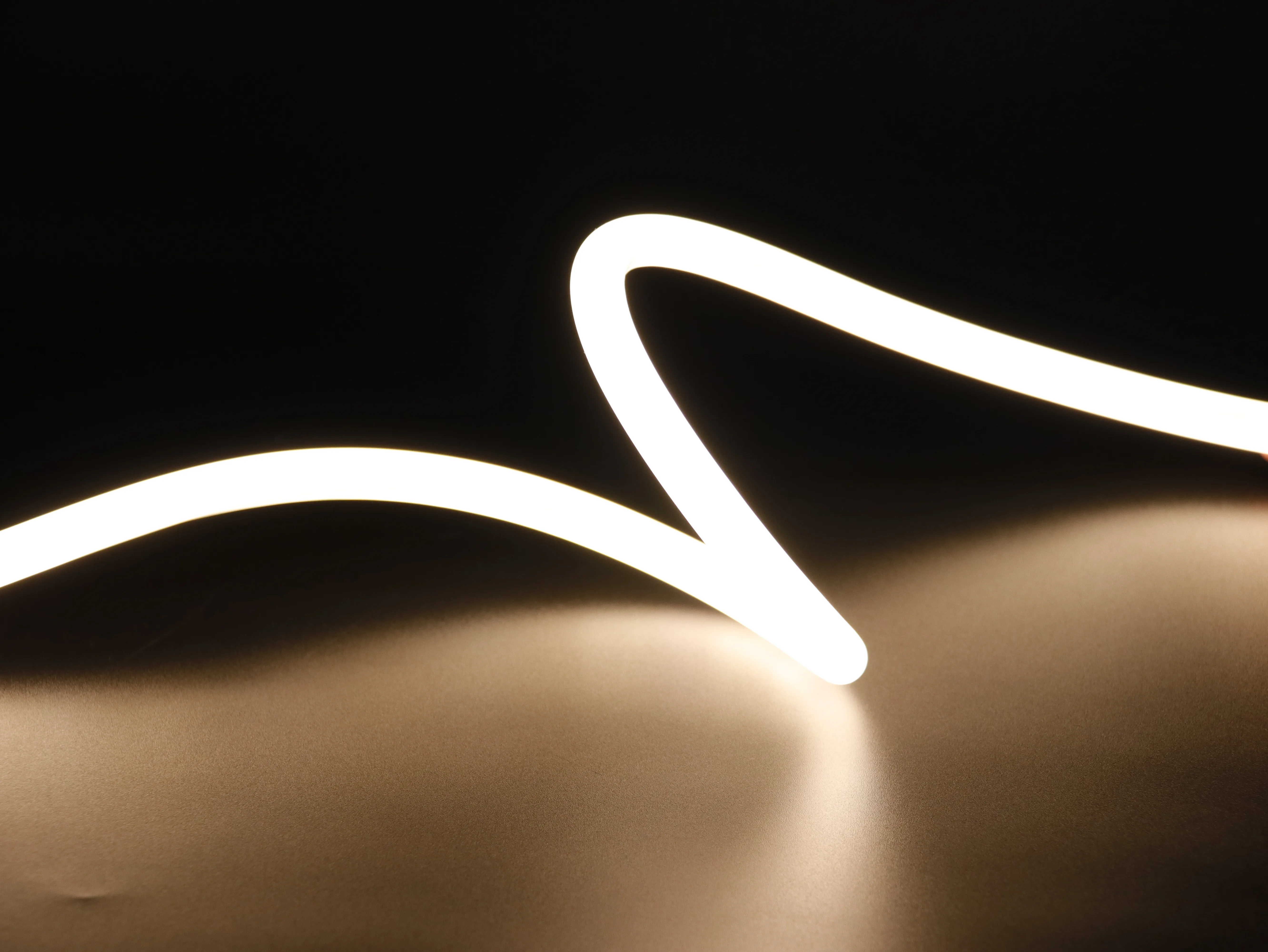 360degree beam angle Dots-free & Uniform light silicon led aluminum  profile