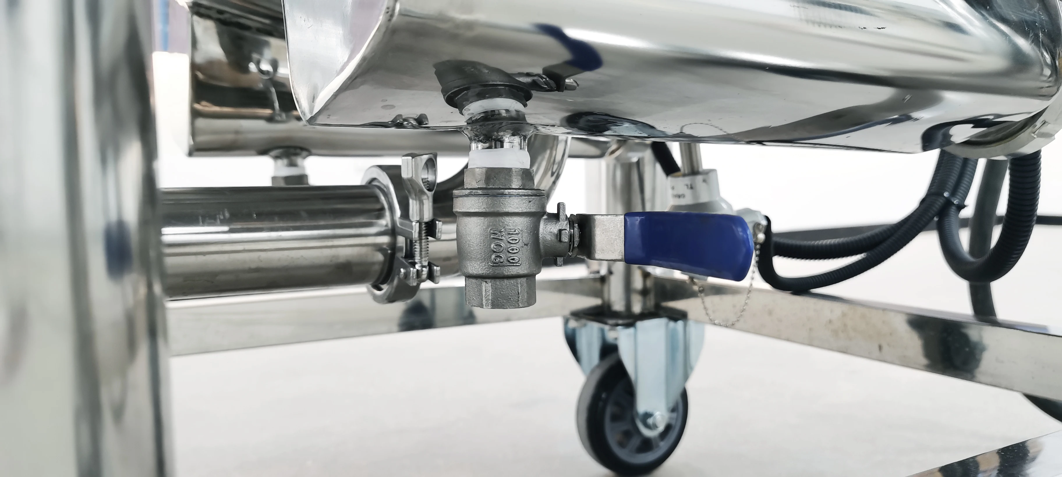 Cosmetic Liquid Mixer Detergent heated Mixing Reactor tank agitator blender in stock with lower price